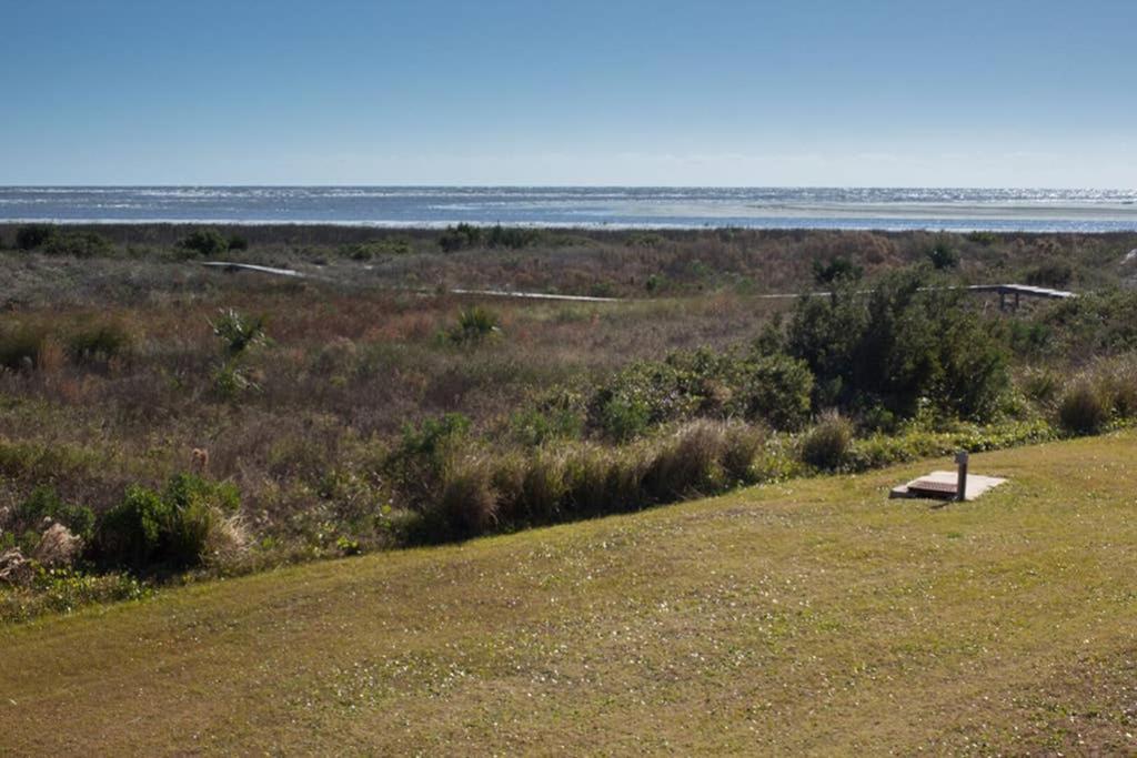 Pelican Point Unobstructed Beach Views Beach Access Out Back Door! Harbor Island Екстериор снимка