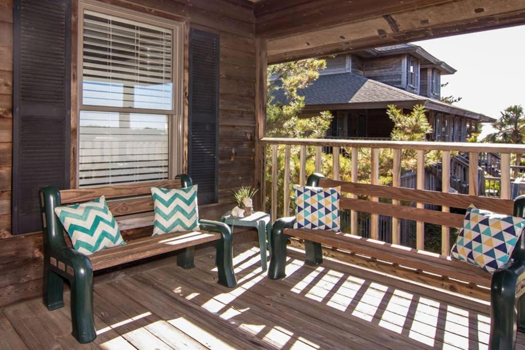 Pelican Point Unobstructed Beach Views Beach Access Out Back Door! Harbor Island Екстериор снимка