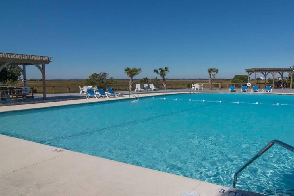 Pelican Point Unobstructed Beach Views Beach Access Out Back Door! Harbor Island Екстериор снимка